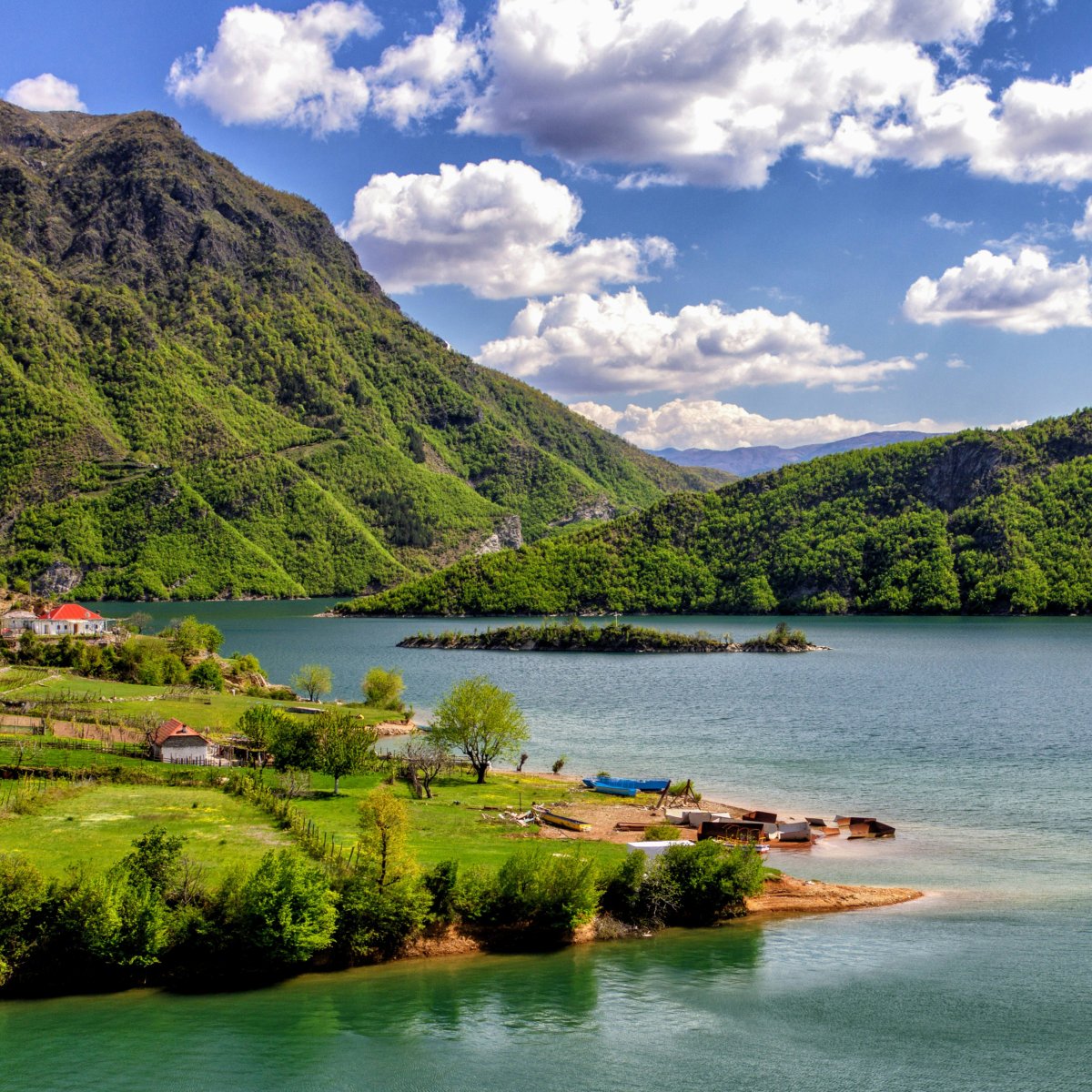 © Yves Alarie-Unsplash